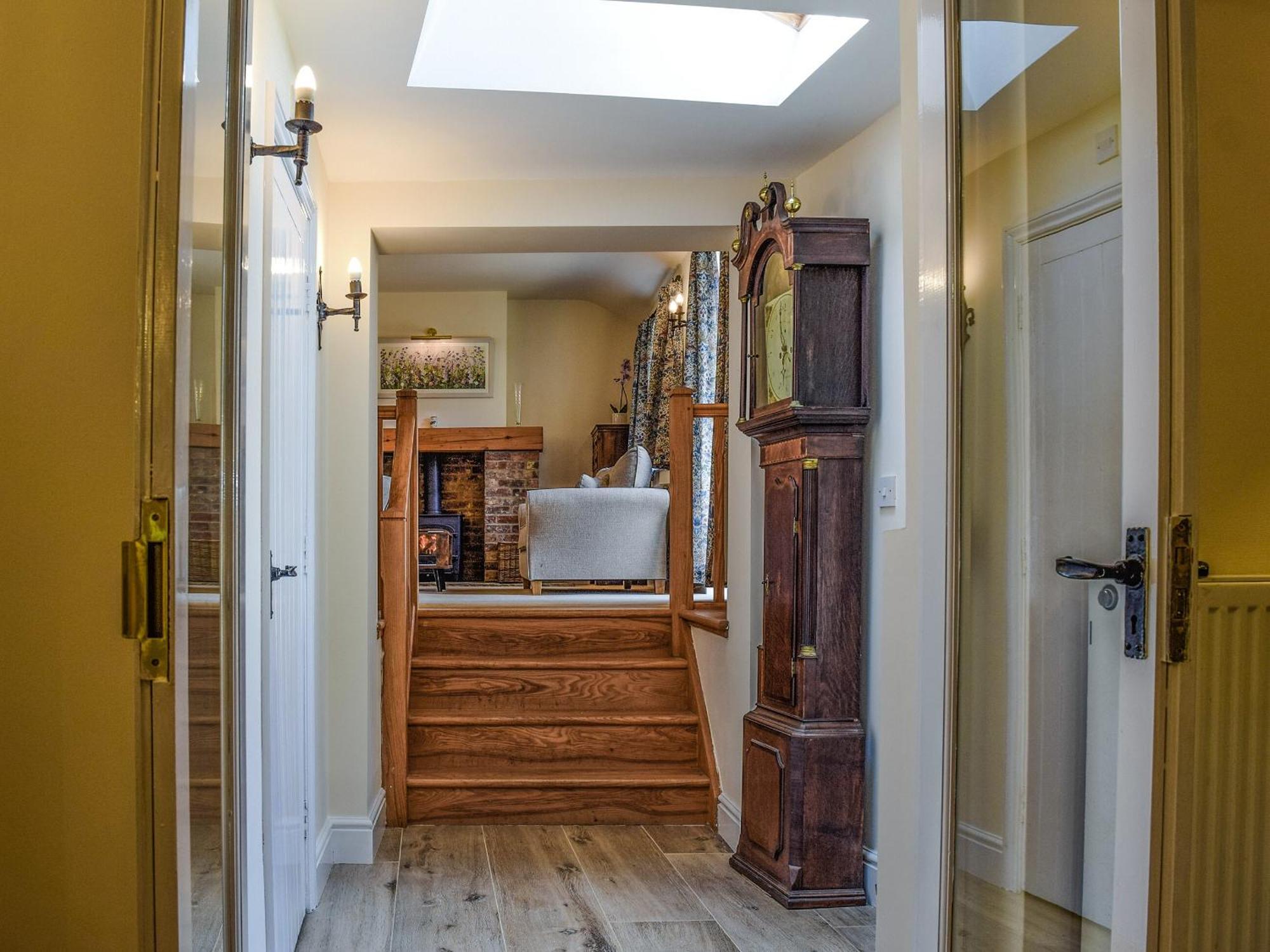Wayside Cottage Adstock エクステリア 写真