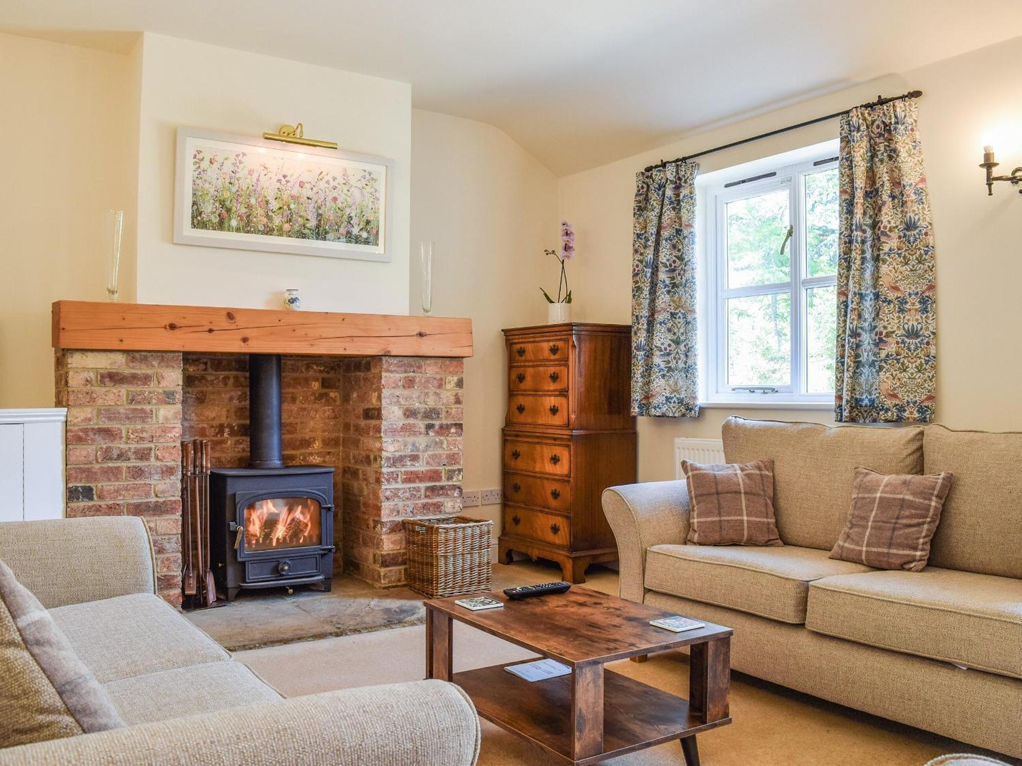 Wayside Cottage Adstock エクステリア 写真