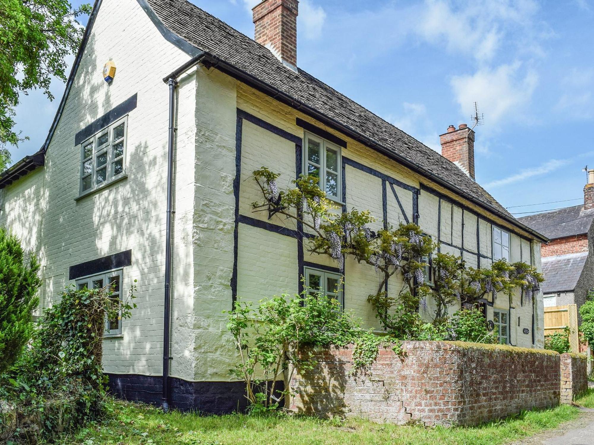 Wayside Cottage Adstock エクステリア 写真